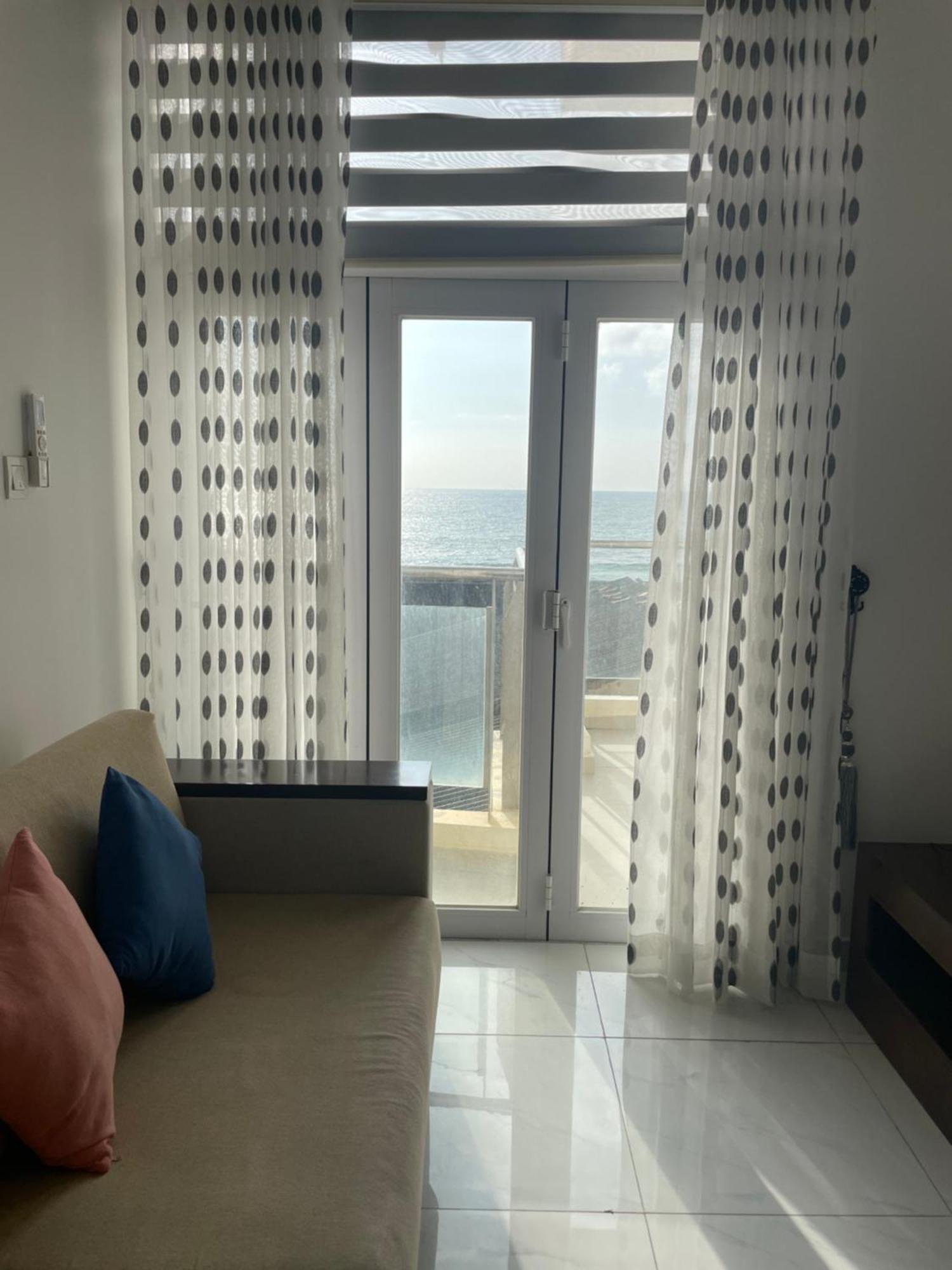 In The Heart Of 2 Bedrooms Apartment *